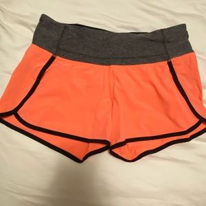 Lululemon speed up short size 6